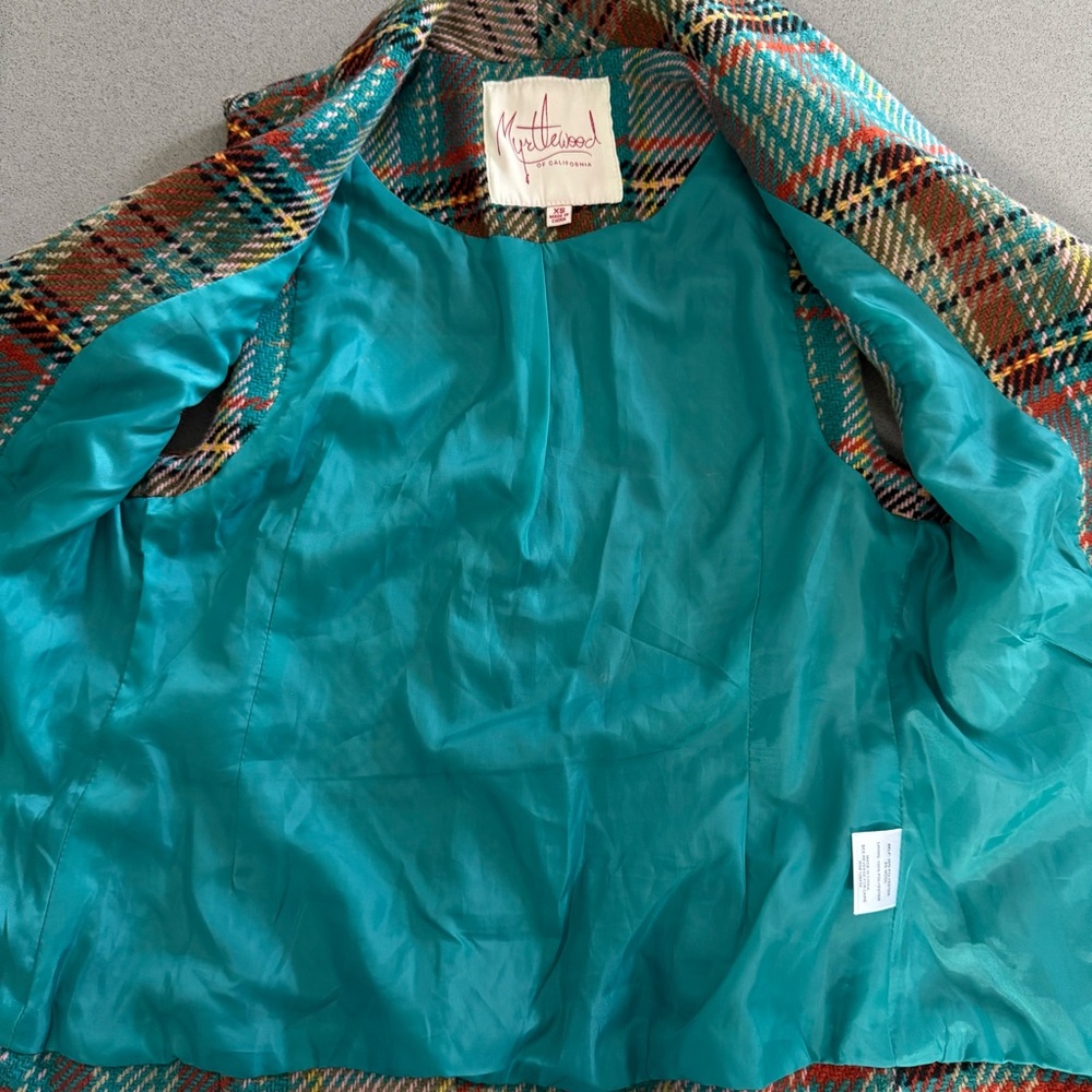 Tweed Vest - Picture 6 of 10